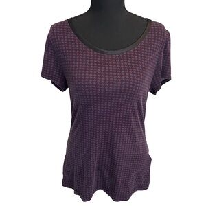 Banana Republic Women’s Burgundy Houndstooth Tee Size M